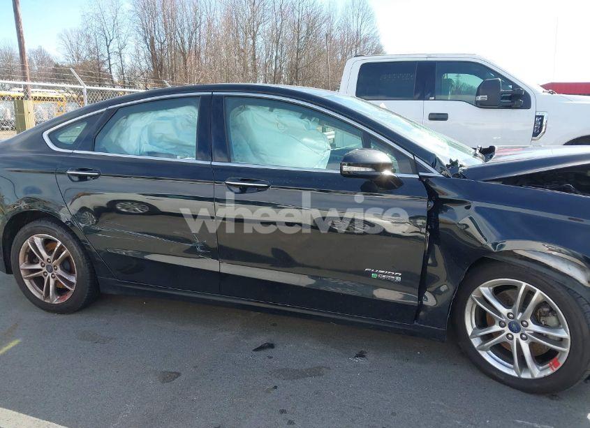 Photo 13 of 2016 Ford Fusion ENERGI TITANIUM (VIN 3FA6P0SU5GR401632)
