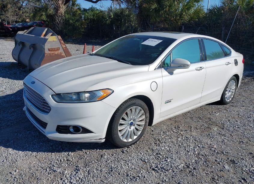 Photo 2 of 2014 Ford Fusion ENERGI TITANIUM (VIN 3FA6P0SU6ER224490)