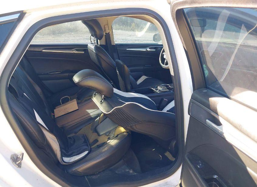 Photo 8 of 2014 Ford Fusion ENERGI TITANIUM (VIN 3FA6P0SU6ER224490)