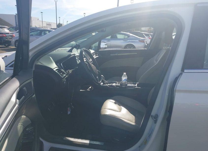 Photo 5 of 2015 Ford Fusion ENERGI TITANIUM (VIN 3FA6P0SU6FR147542)