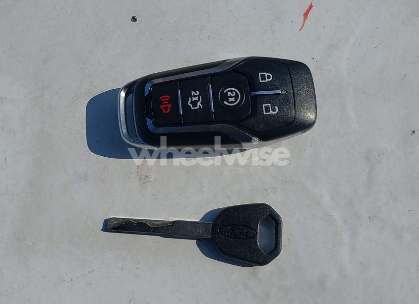 Photo 11 of 2015 Ford Fusion ENERGI TITANIUM (VIN 3FA6P0SU7FR295618)