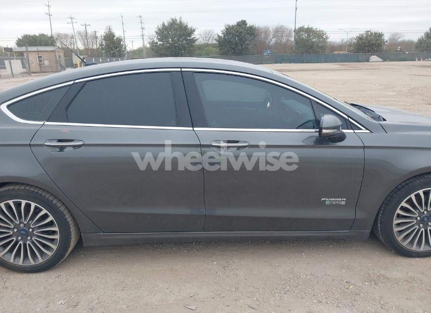 Photo 14 of 2017 Ford Fusion ENERGI TITANIUM (VIN 3FA6P0SU8HR104727)