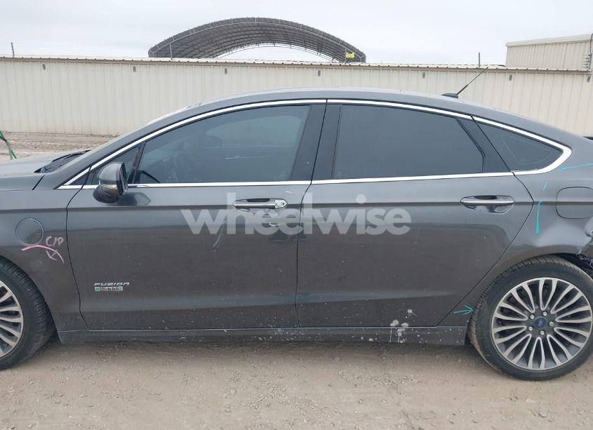 Photo 15 of 2017 Ford Fusion ENERGI TITANIUM (VIN 3FA6P0SU8HR104727)