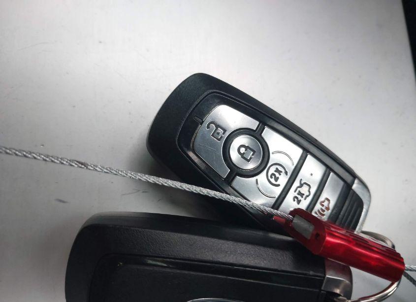 Photo 11 of 2019 Ford Fusion ENERGI TITANIUM (VIN 3FA6P0SU8KR175837)