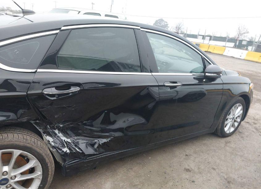 Photo 13 of 2019 Ford Fusion ENERGI TITANIUM (VIN 3FA6P0SU8KR175837)