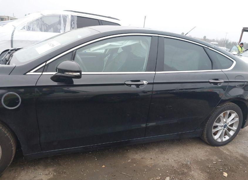 Photo 14 of 2019 Ford Fusion ENERGI TITANIUM (VIN 3FA6P0SU8KR175837)