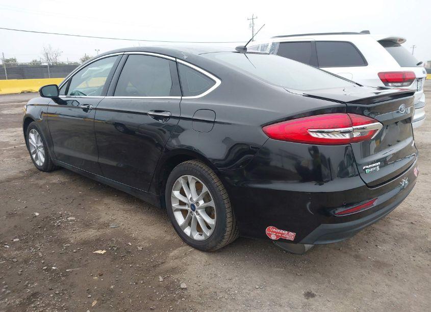Photo 3 of 2019 Ford Fusion ENERGI TITANIUM (VIN 3FA6P0SU8KR175837)