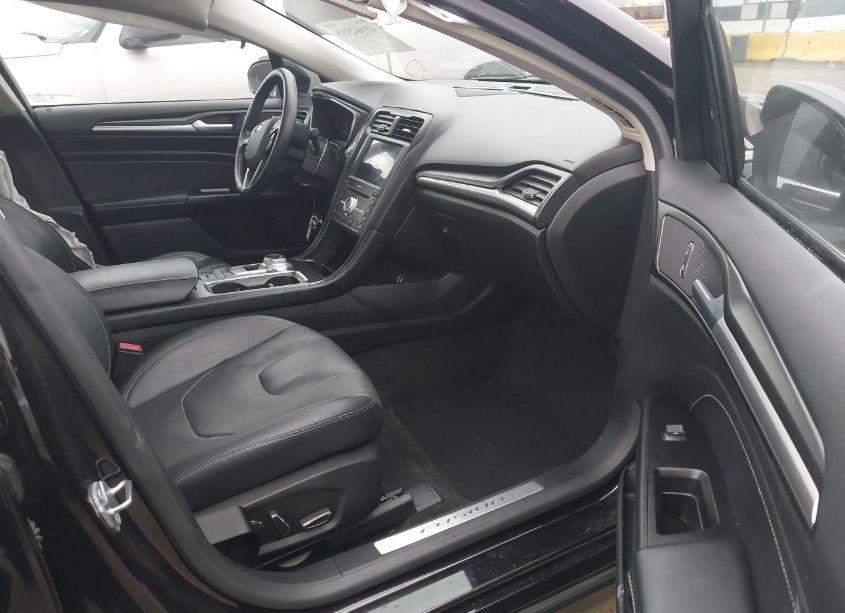 Photo 5 of 2019 Ford Fusion ENERGI TITANIUM (VIN 3FA6P0SU8KR175837)