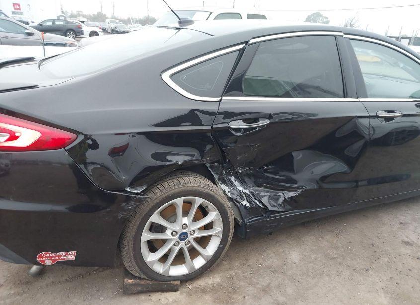 Photo 6 of 2019 Ford Fusion ENERGI TITANIUM (VIN 3FA6P0SU8KR175837)