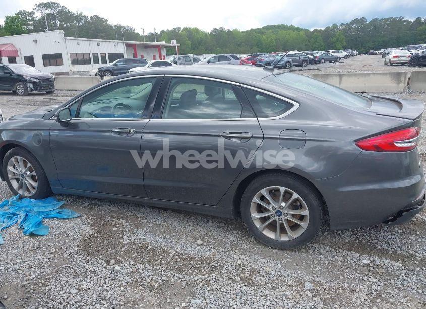 Photo 14 of 2019 Ford Fusion ENERGI TITANIUM (VIN 3FA6P0SU9KR126985)