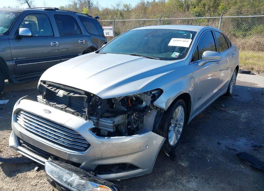 Photo 2 of 2013 Ford Fusion ENERGI TITANIUM (VIN 3FA6P0SUXDR285145)