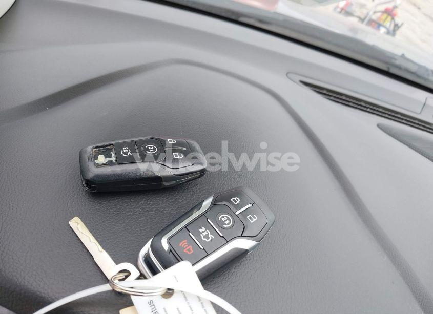 Photo 11 of 2014 Ford Fusion ENERGI TITANIUM (VIN 3FA6P0SUXER216618)