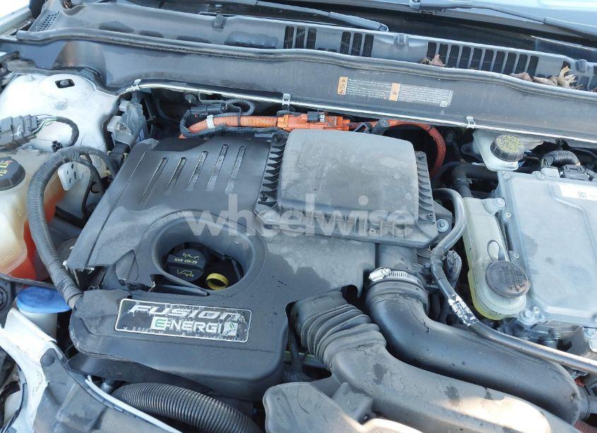 Photo 10 of 2014 Ford Fusion ENERGI TITANIUM (VIN 3FA6P0SUXER255984)