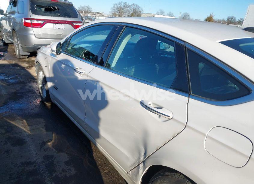Photo 14 of 2014 Ford Fusion ENERGI TITANIUM (VIN 3FA6P0SUXER255984)