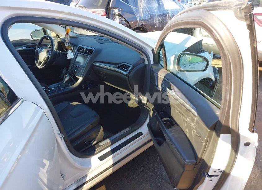 Photo 5 of 2014 Ford Fusion ENERGI TITANIUM (VIN 3FA6P0SUXER255984)