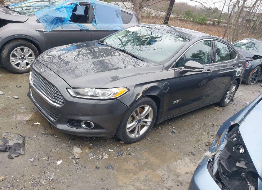 Photo 2 of 2015 Ford Fusion ENERGI TITANIUM (VIN 3FA6P0SUXFR307616)