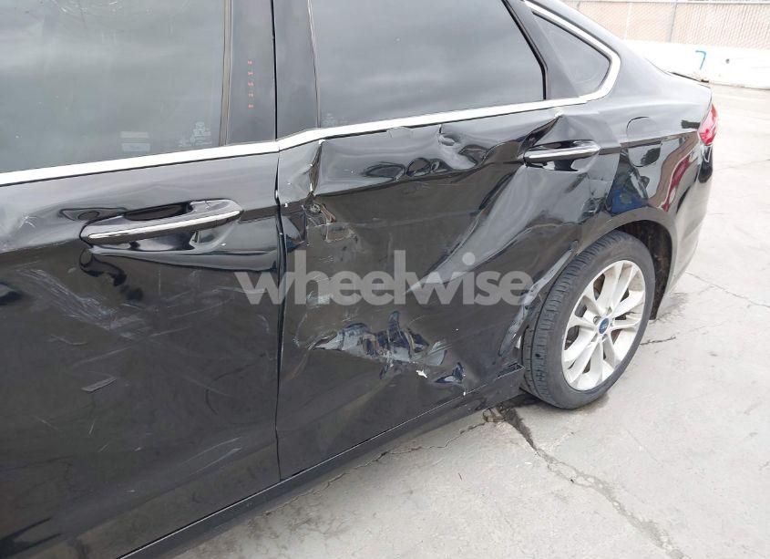 Photo 6 of 2017 Ford Fusion ENERGI TITANIUM (VIN 3FA6P0SUXHR110304)