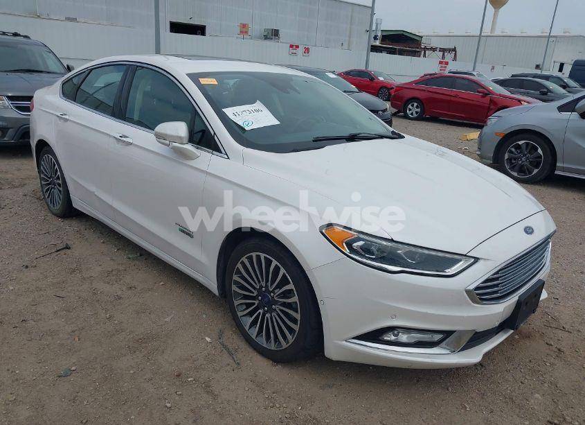 2017 Ford Fusion ENERGI TITANIUM (VIN 3FA6P0SUXHR147336) main photo