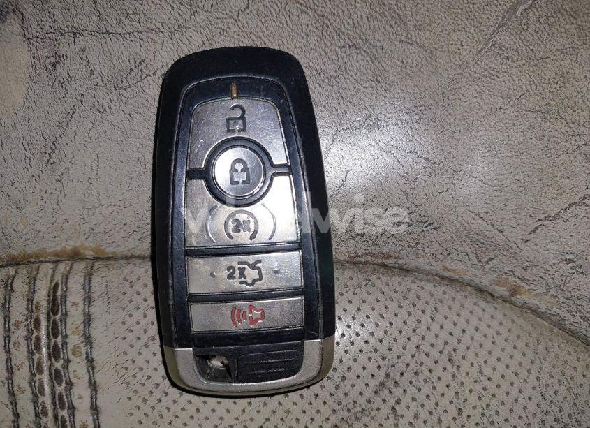 Photo 11 of 2018 Ford Fusion ENERGI PLATINUM (VIN 3FA6P0SUXJR153398)