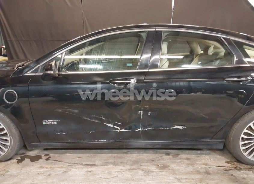 Photo 18 of 2018 Ford Fusion ENERGI PLATINUM (VIN 3FA6P0SUXJR153398)