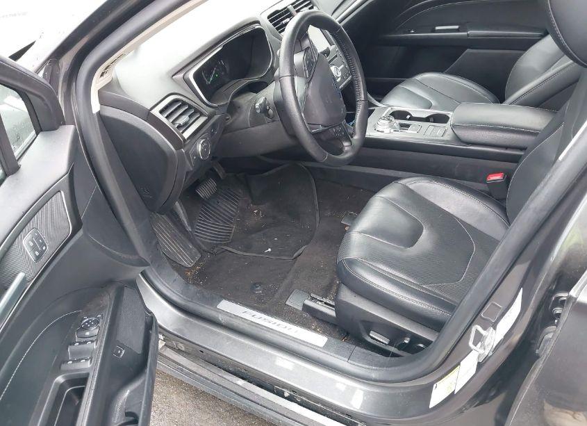 Photo 5 of 2019 Ford Fusion ENERGI TITANIUM (VIN 3FA6P0SUXKR249615)