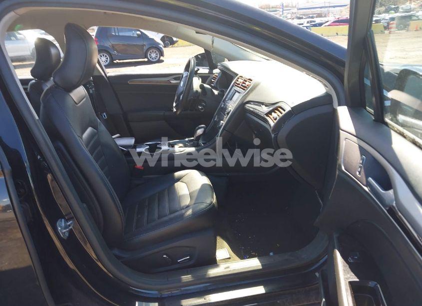 Photo 5 of 2015 Ford Fusion SE (VIN 3FA6P0T90FR308574)