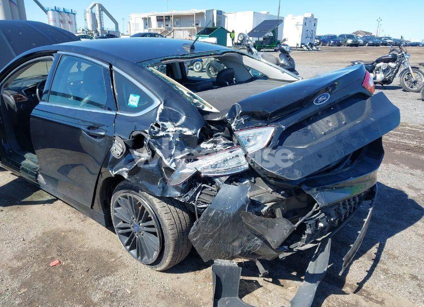 Photo 6 of 2015 Ford Fusion SE (VIN 3FA6P0T90FR308574)