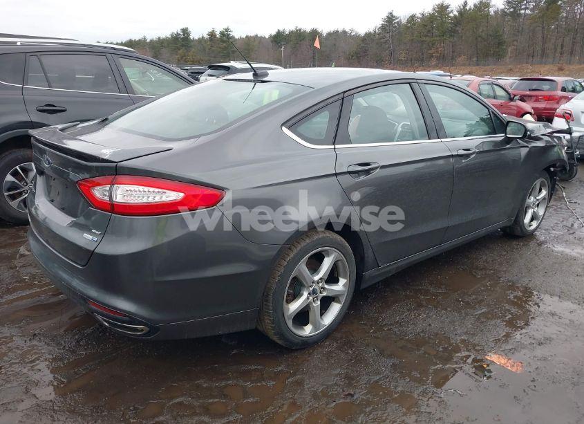 Photo 4 of 2016 Ford Fusion SE (VIN 3FA6P0T90GR236597)