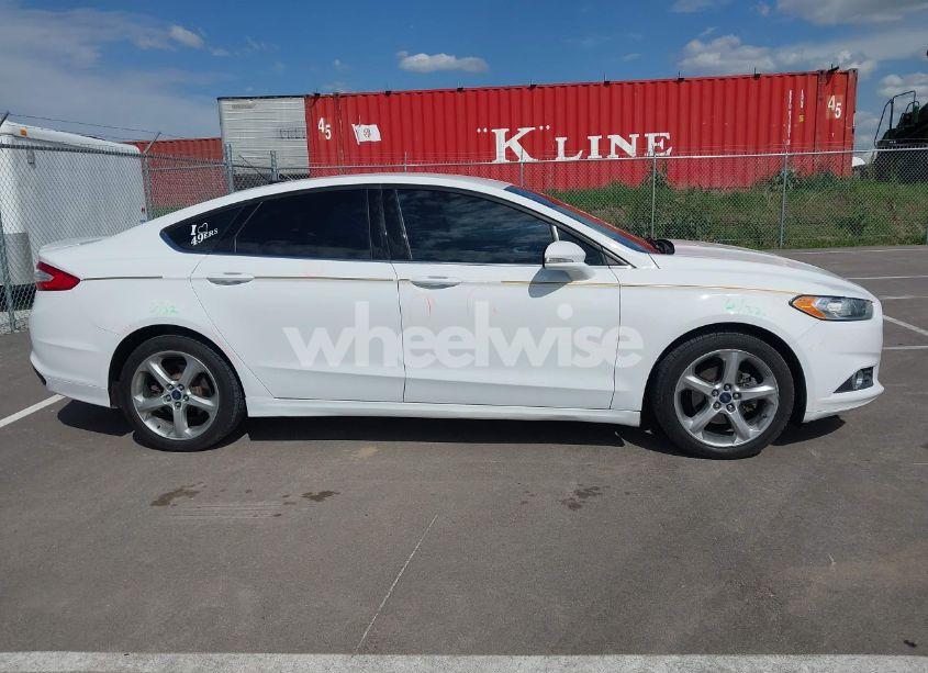 Photo 13 of 2016 Ford Fusion SE (VIN 3FA6P0T90GR263086)