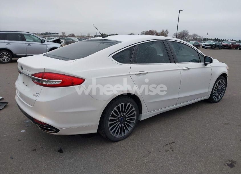 Photo 4 of 2017 Ford Fusion SE (VIN 3FA6P0T90HR101248)