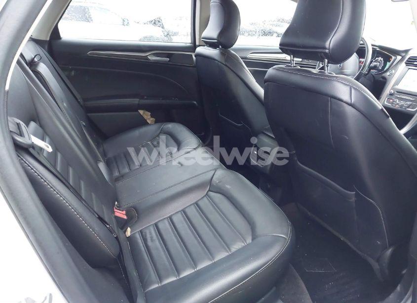 Photo 8 of 2017 Ford Fusion SE (VIN 3FA6P0T90HR101248)