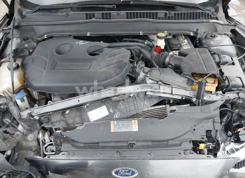 Photo 10 of 2017 Ford Fusion SE (VIN 3FA6P0T90HR256334)