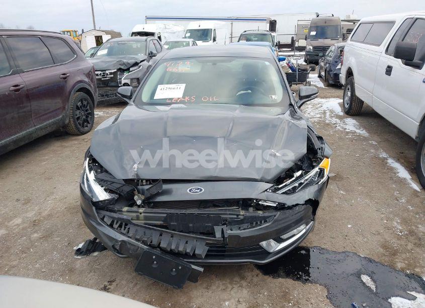 Photo 12 of 2017 Ford Fusion SE (VIN 3FA6P0T90HR256334)