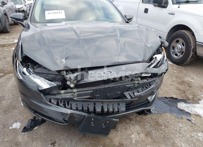 Photo 6 of 2017 Ford Fusion SE (VIN 3FA6P0T90HR256334)