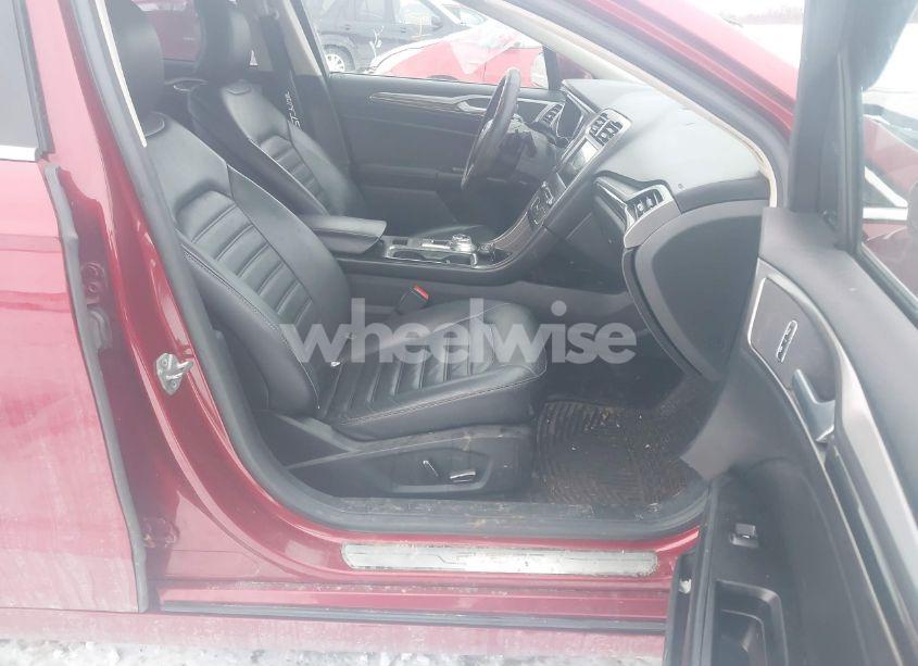 Photo 5 of 2017 Ford Fusion SE (VIN 3FA6P0T90HR256379)