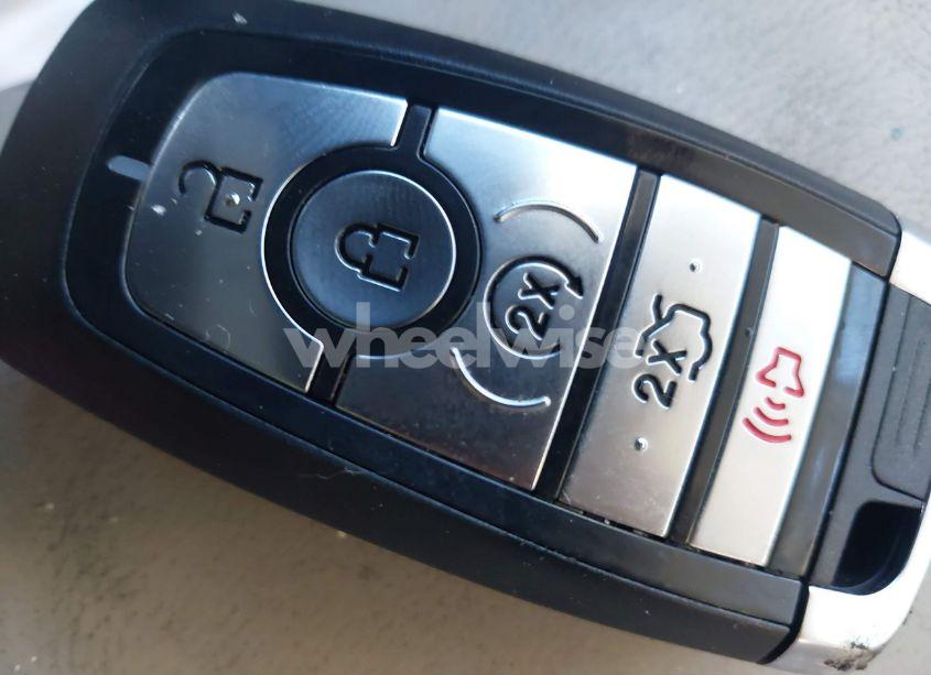 Photo 11 of 2017 Ford Fusion SE (VIN 3FA6P0T90HR266944)