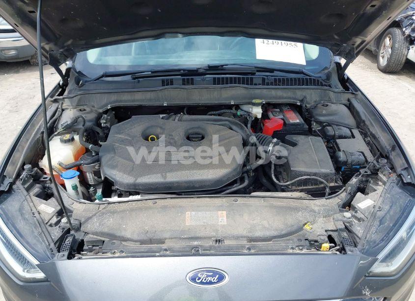 Photo 10 of 2017 Ford Fusion SE (VIN 3FA6P0T90HR282741)