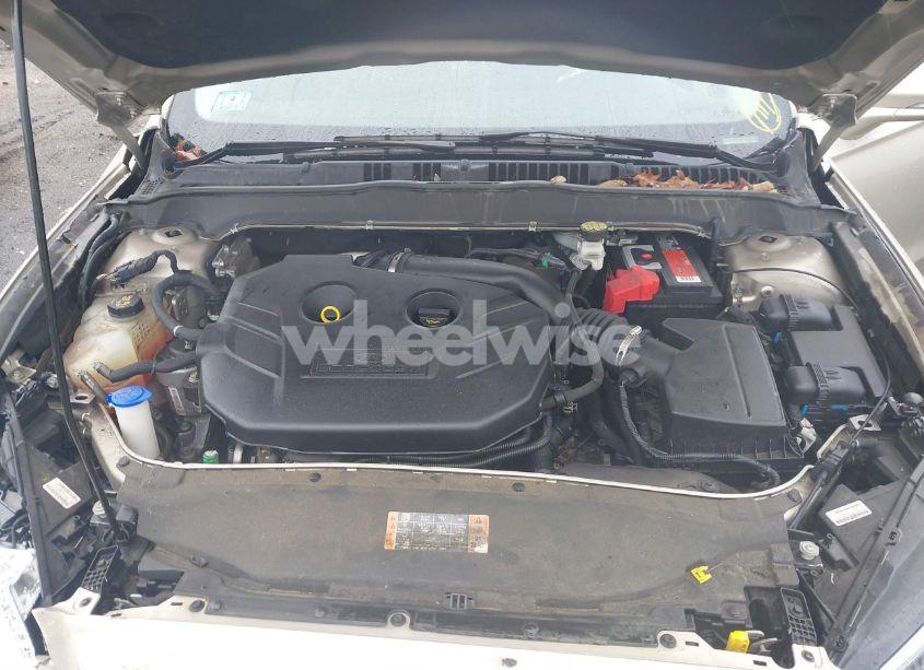 Photo 10 of 2018 Ford Fusion SE (VIN 3FA6P0T90JR112823)