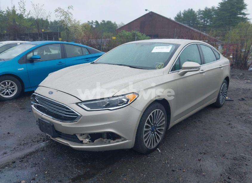 Photo 2 of 2018 Ford Fusion SE (VIN 3FA6P0T90JR112823)