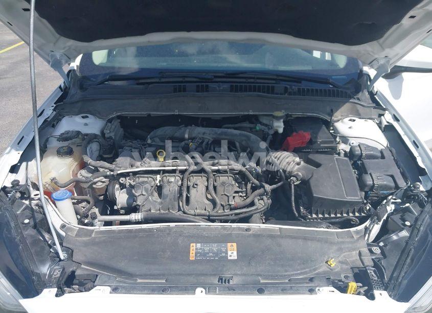Photo 10 of 2020 Ford Fusion SE (VIN 3FA6P0T90LR150796)