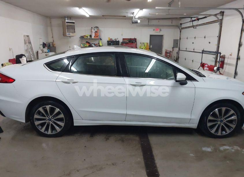 Photo 13 of 2020 Ford Fusion SE (VIN 3FA6P0T90LR173222)