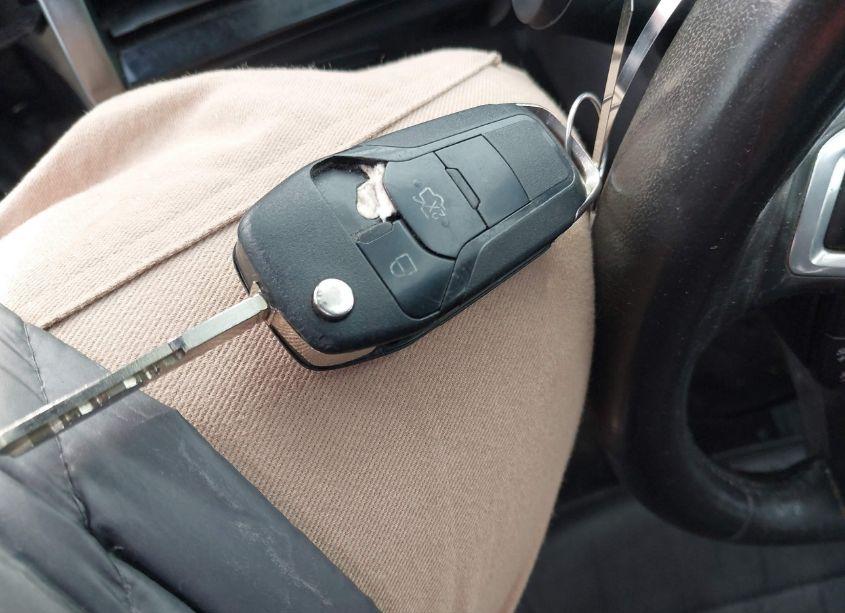 Photo 11 of 2015 Ford Fusion SE (VIN 3FA6P0T91FR249521)