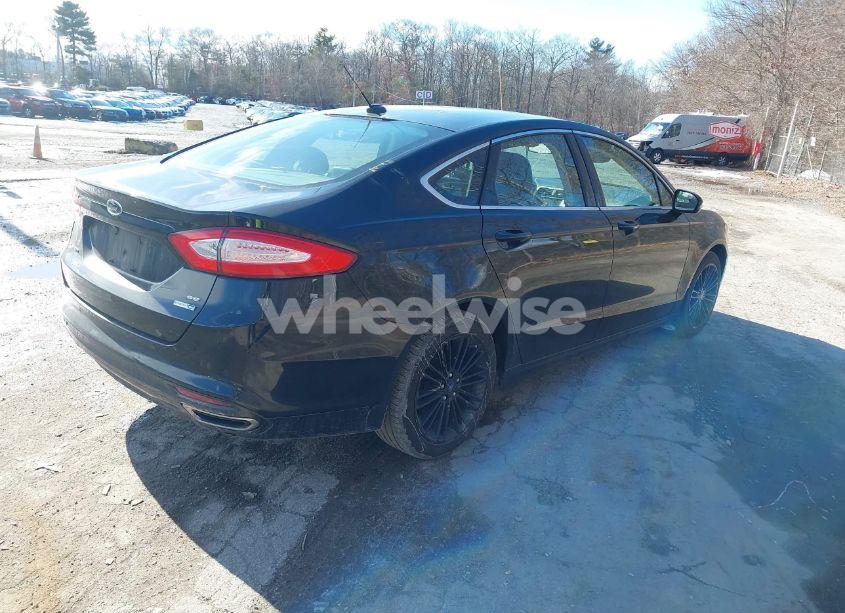 Photo 4 of 2016 Ford Fusion SE (VIN 3FA6P0T91GR162204)