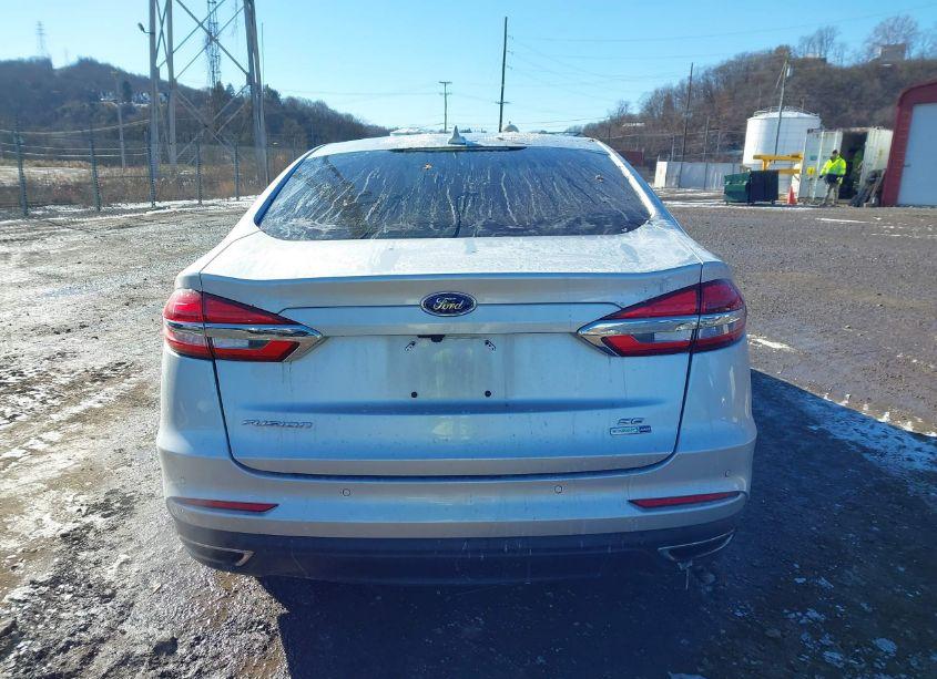 Photo 17 of 2019 Ford Fusion SE (VIN 3FA6P0T91KR230963)