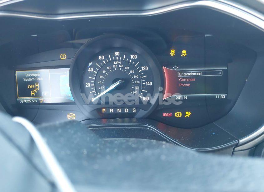 Photo 7 of 2019 Ford Fusion SE (VIN 3FA6P0T91KR274803)