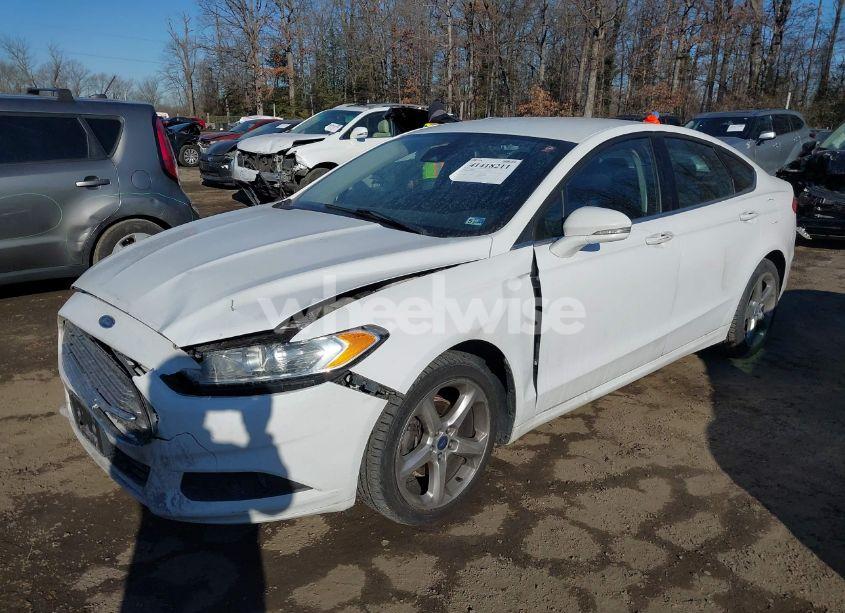 Photo 2 of 2016 Ford Fusion SE (VIN 3FA6P0T92GR307671)