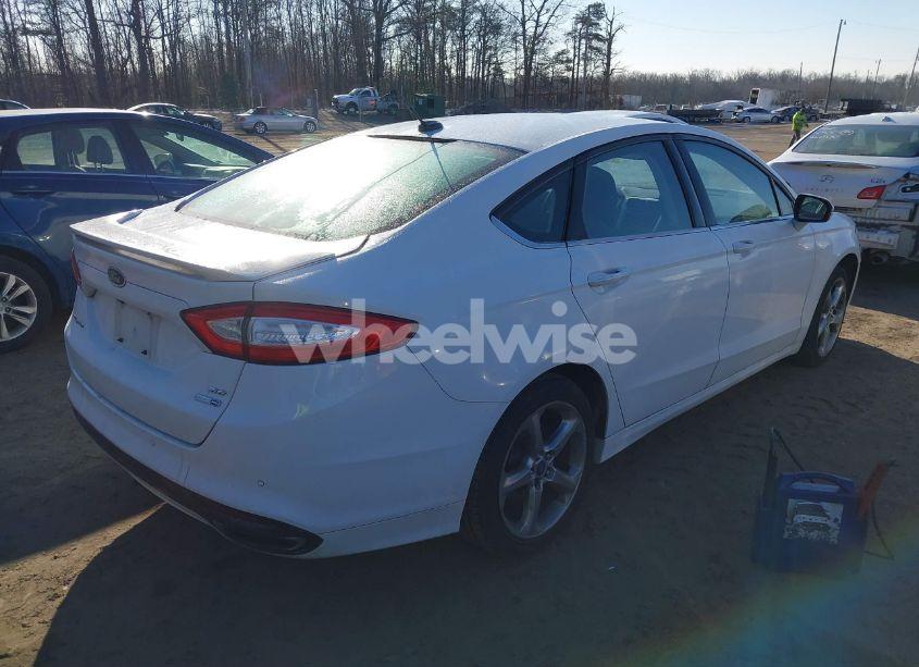 Photo 4 of 2016 Ford Fusion SE (VIN 3FA6P0T92GR307671)