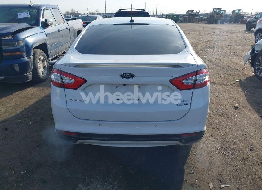 Photo 16 of 2016 Ford Fusion SE (VIN 3FA6P0T92GR317441)