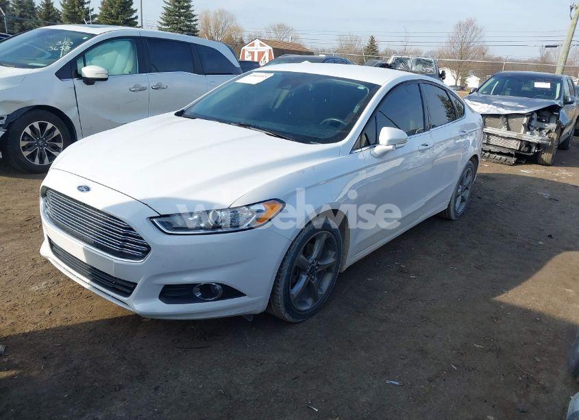 Photo 2 of 2016 Ford Fusion SE (VIN 3FA6P0T92GR317441)
