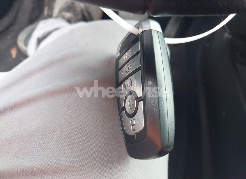 Photo 11 of 2017 Ford Fusion SE (VIN 3FA6P0T92HR186139)